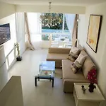 Casa Tiki