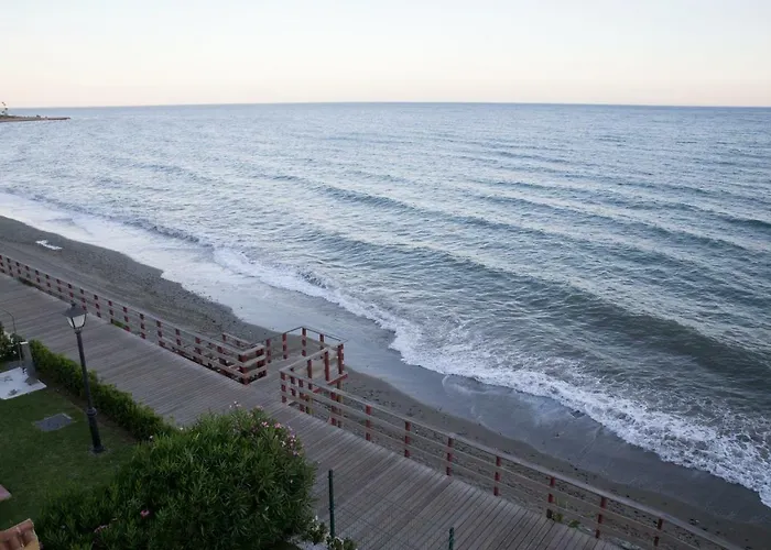 Casa Tiki Apartament Estepona